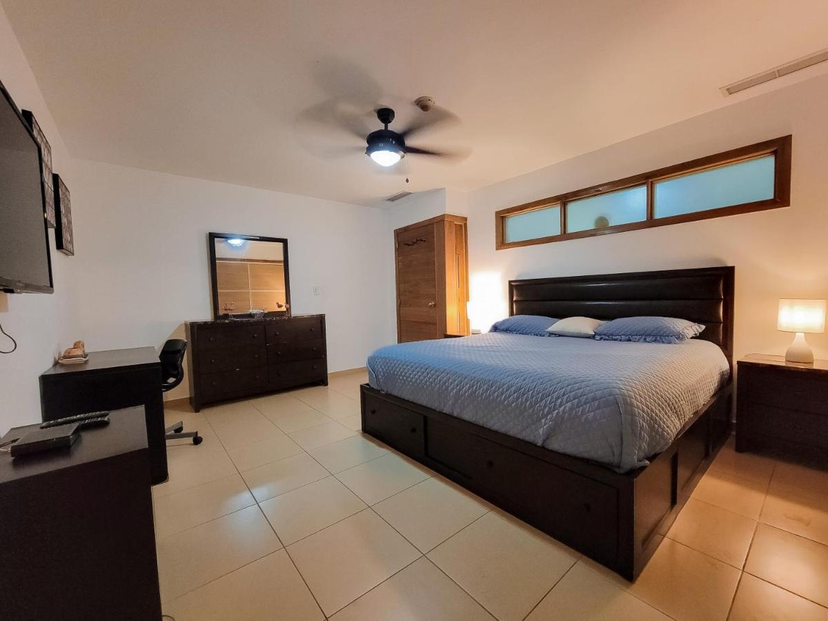 Marbella Towers Beachfront 2 Bedrooms Juan Dolio Exterior photo