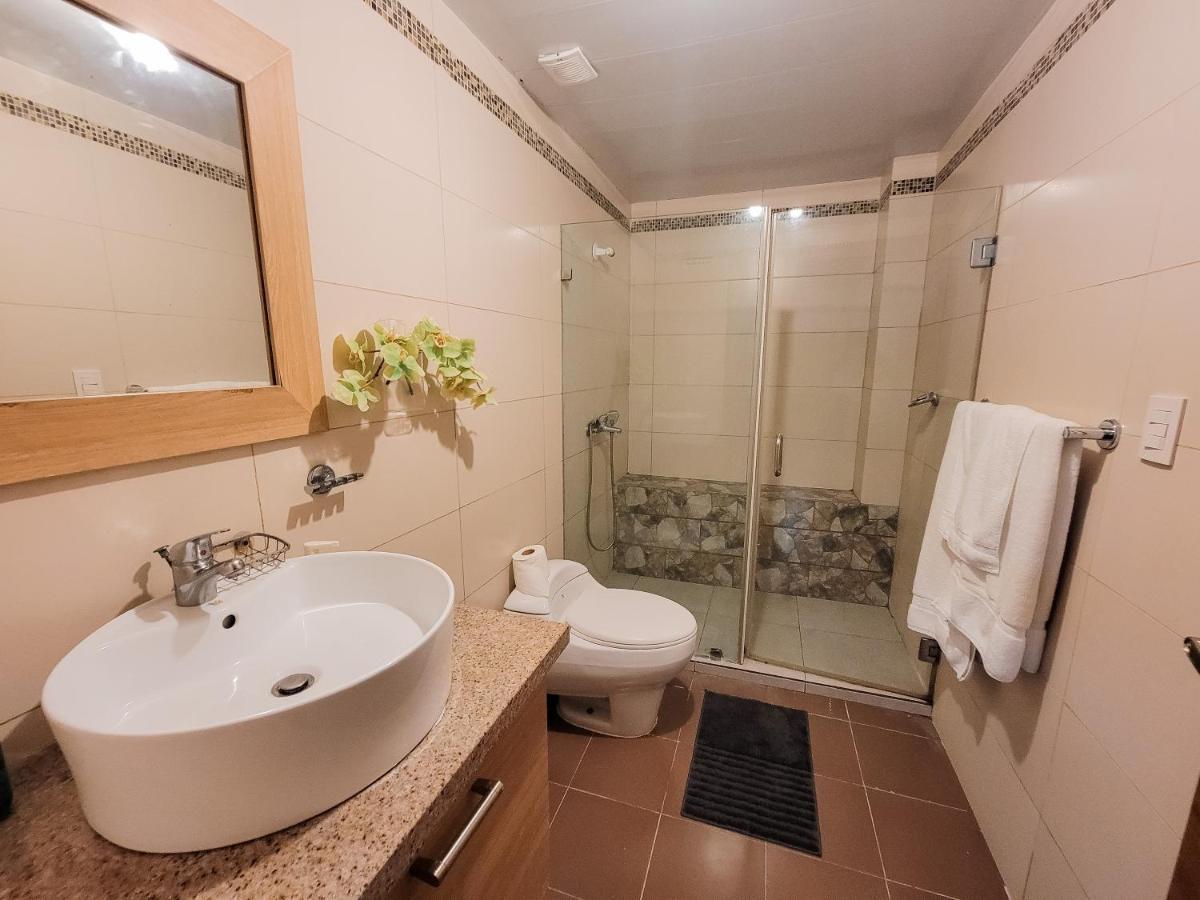 Marbella Towers Beachfront 2 Bedrooms Juan Dolio Exterior photo