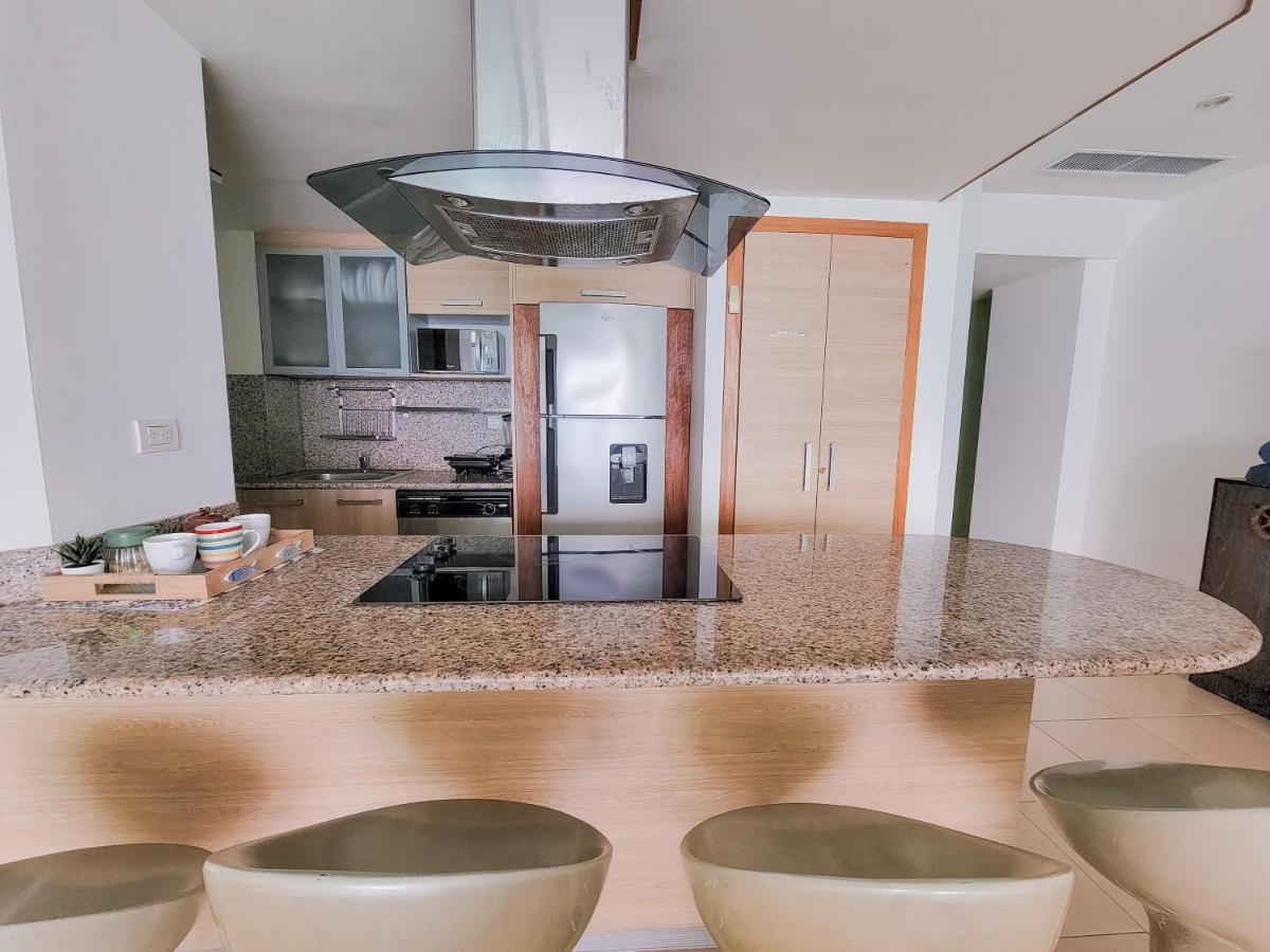 Marbella Towers Beachfront 2 Bedrooms Juan Dolio Exterior photo